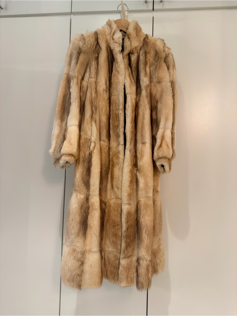 Luxurious Beige Long Fur Coat for Women